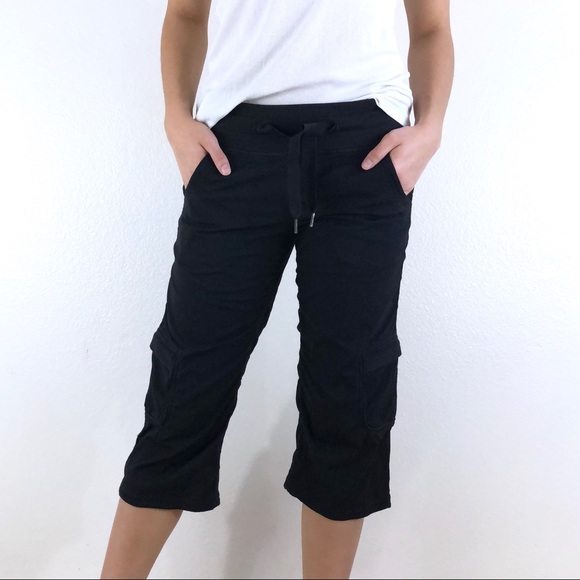 lululemon athletica Pants - Lululemon Black Capri Cropped Track Pants